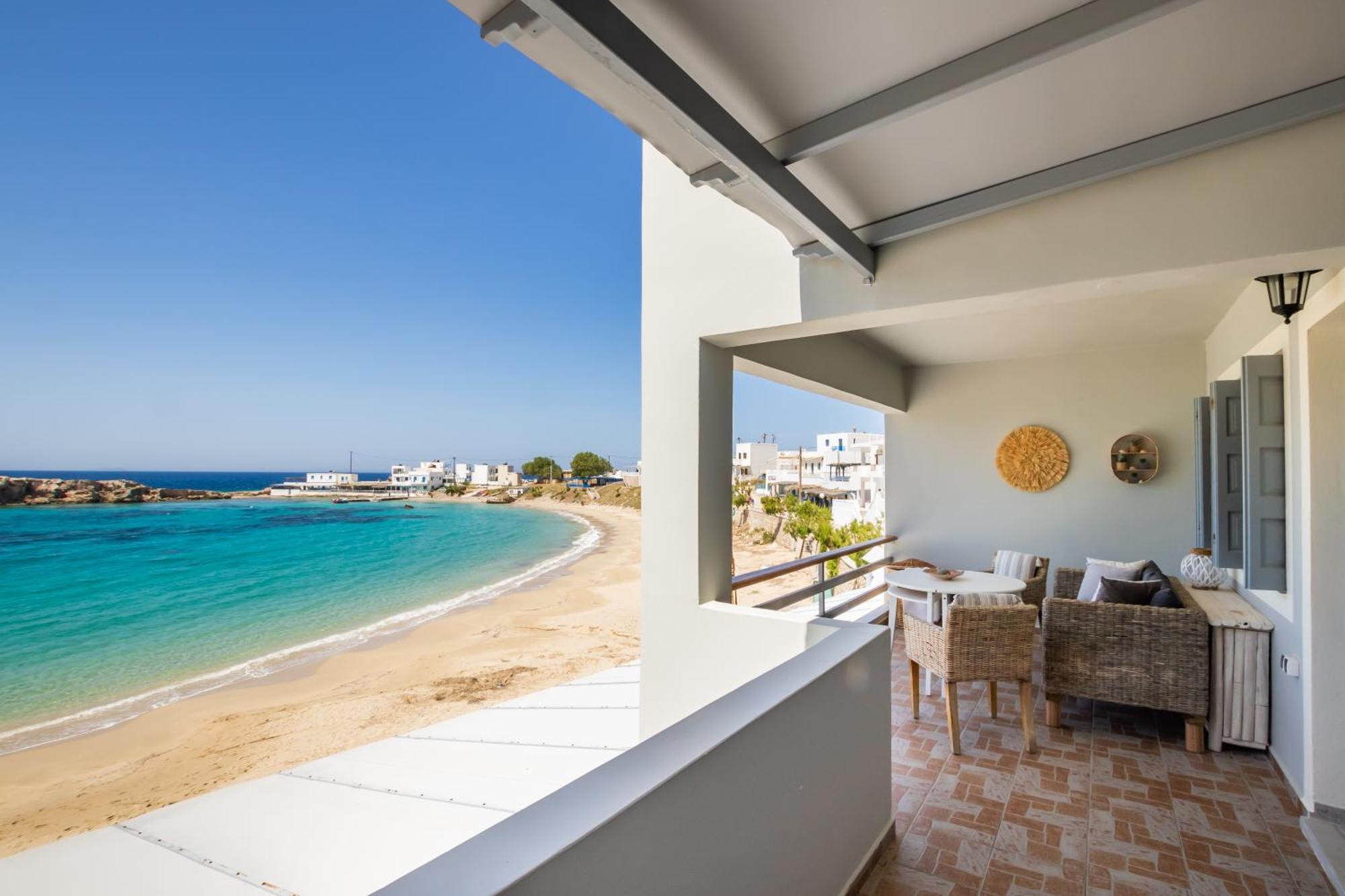 Le Grand Bleu Studios & Apartments Lefkos  Bilik gambar