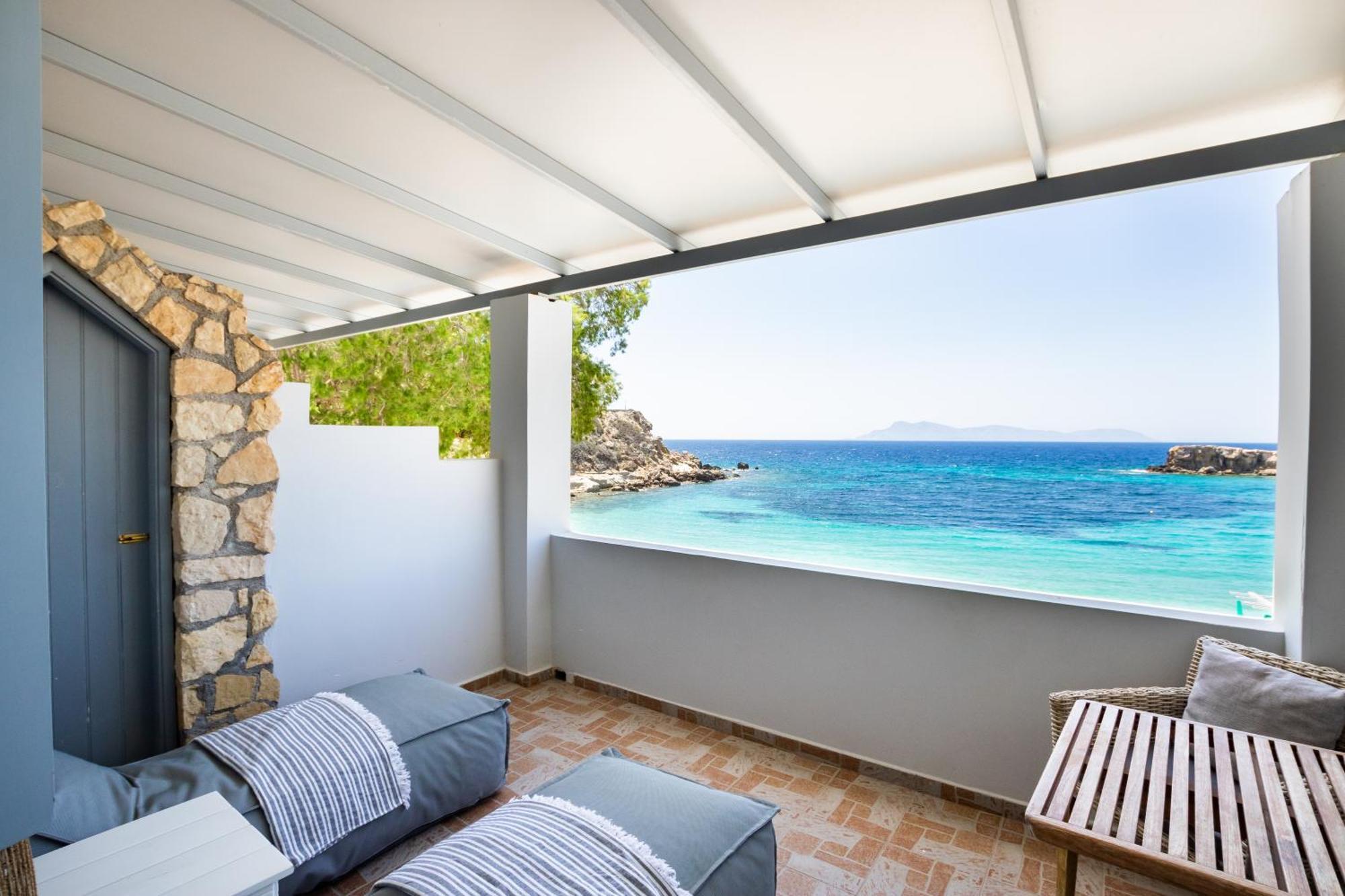 Le Grand Bleu Studios & Apartments Lefkos  Bilik gambar